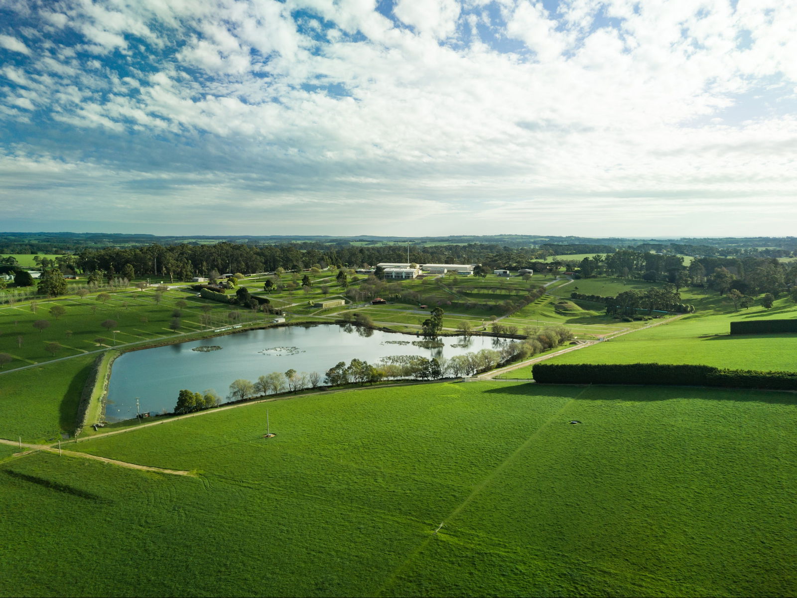 Warragul West VIC Taree Accommodation