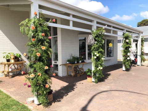 Robe Flower School - Taree Accommodation 1