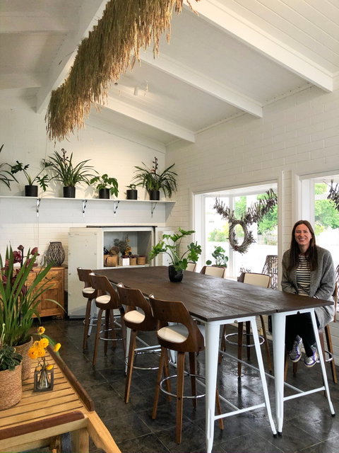 Robe Flower School - Taree Accommodation 2