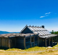 Craig's Hut - Taree Accommodation