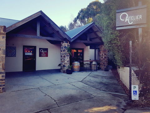 Atelier Crafers - Taree Accommodation 2