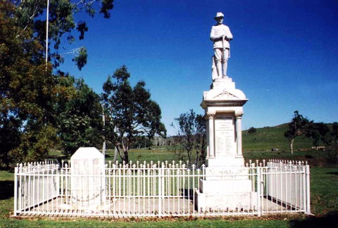 Cooyar War Memorial - Taree Accommodation 0