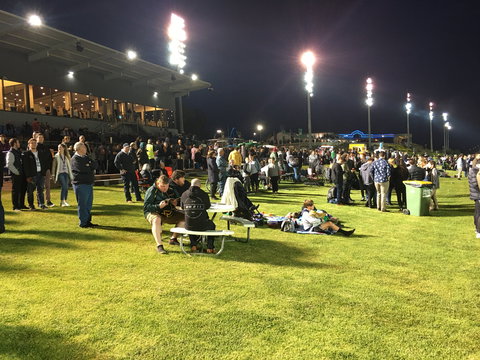 Cranbourne Greyhound Racing Club - Taree Accommodation 2