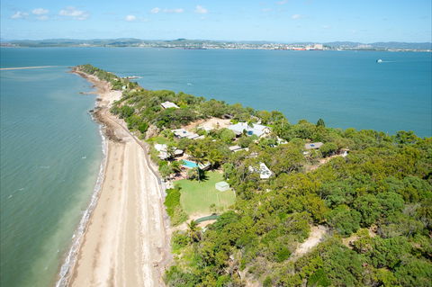 Quoin Island - Taree Accommodation 0
