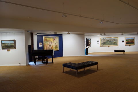 Stanthorpe Regional Art Gallery - Taree Accommodation 1