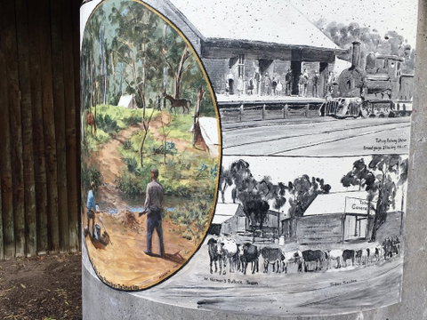 Tatong Tavern Water Tank - Taree Accommodation 1