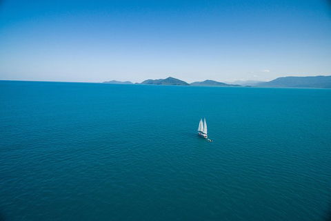 Green Island & Great Barrier Reef Sailing Cruise From Cairns - Only 25 Guests - Taree Accommodation 5