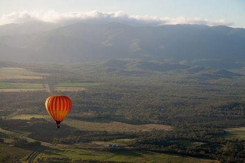 Hot Air Ballooning Tour From Cairns - Taree Accommodation 7