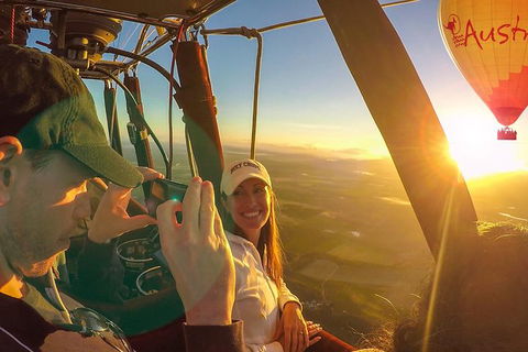 Hot Air Ballooning Tour From Cairns - Taree Accommodation 0