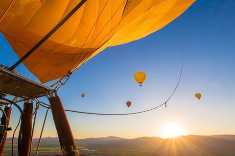 Hot Air Ballooning Tour From Cairns - Taree Accommodation 1