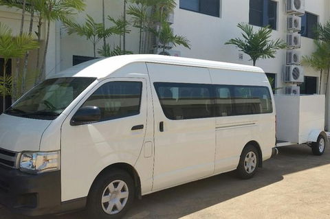 Airport Transfer To Or From Port Douglas Hotels For Up To 13 People (7am-10pm) - Taree Accommodation 0