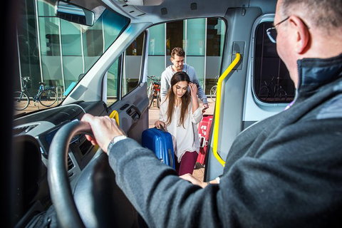 Cairns Airport (CNS) Departure Transfer (Cairns Hotels To Cairns CNS Airport) - Taree Accommodation 4