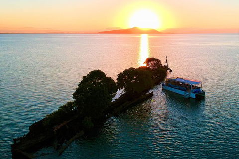 Aquascene Magnetic Island Sunset & Shipwreck Tour - Taree Accommodation 0