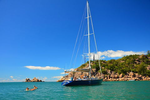 Helicopter And Magnetic Island Sailing - Taree Accommodation 1