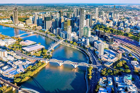 Brisbane Airport Transfers : Brisbane Airport BNE To Brisbane In Luxury Car - Taree Accommodation 1