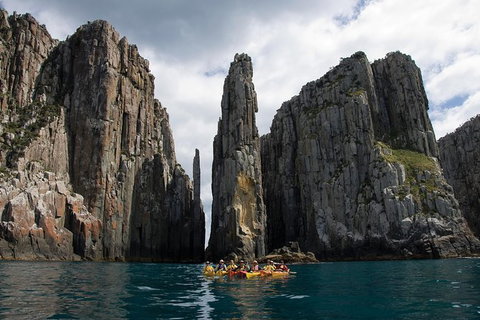 Tasman Peninsula Full Day Kayaking Tour - Taree Accommodation 7