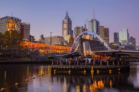 Melbourne Airport Transfers: Melbourne To Melbourne Airport MEL In Luxury Car - Taree Accommodation 6