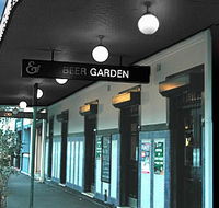 Duck  Swan Hotel - Taree Accommodation