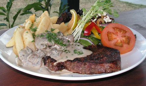 Fairways Tavern - Taree Accommodation 1