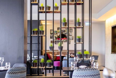 MRepublic Restaurant, Bar And Lounge - Taree Accommodation 3