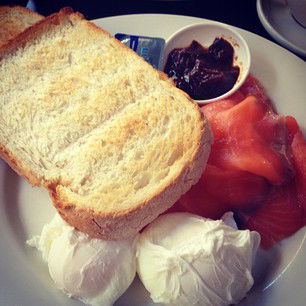 Hemingsway Manly - Taree Accommodation 2