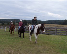 Horse Riding At Oaks Ranch And Country Club - Taree Accommodation 2