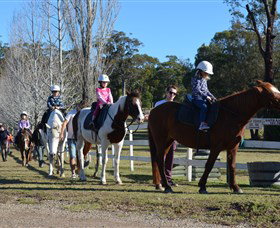 Horse Riding At Oaks Ranch And Country Club - Taree Accommodation 3