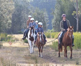 Horse Riding At Oaks Ranch And Country Club - Taree Accommodation 0