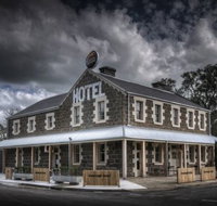 Inverleigh Hotel - Taree Accommodation