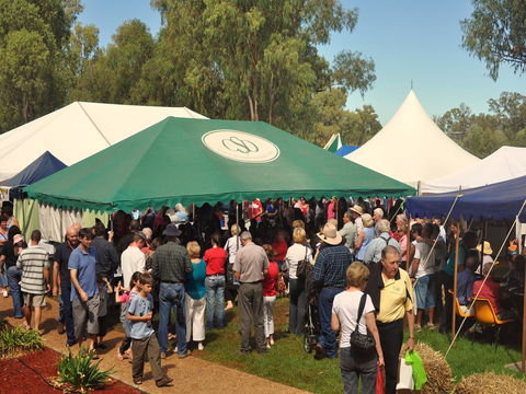 Nosh Narrabri - Taree Accommodation 1