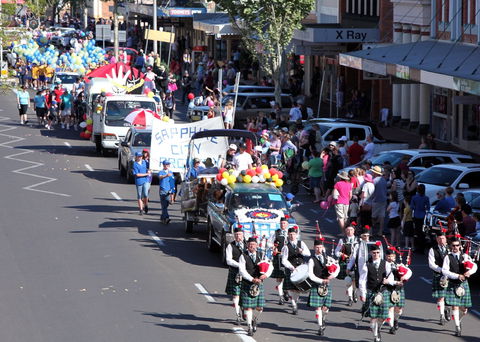 Regional Australia Bank Inverell Sapphire City Festival - Taree Accommodation 2