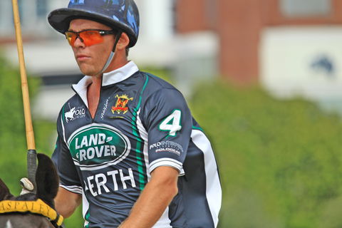 Land Rover Polo  In The City - Taree Accommodation 0