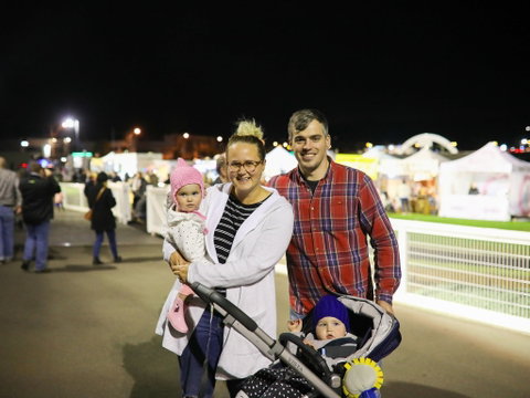 Gosford Night Markets - Taree Accommodation 2