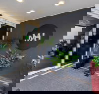 Miami Hotel Melbourne - Taree Accommodation