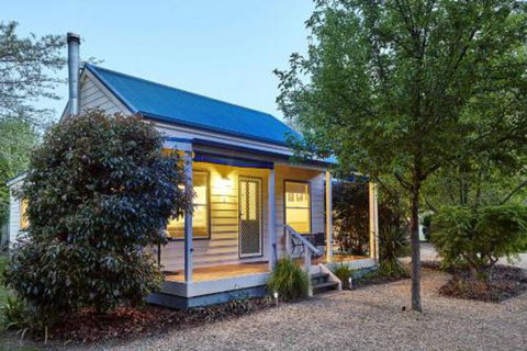 Alpine Valley Cottages - Taree Accommodation 0