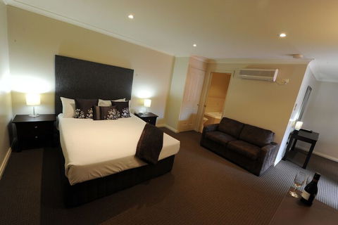 Alexandra Place - Taree Accommodation 3