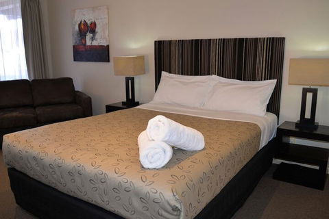 Alexandra Place - Taree Accommodation 6