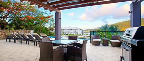 At Waterfront Whitsunday Retreat - Taree Accommodation 0