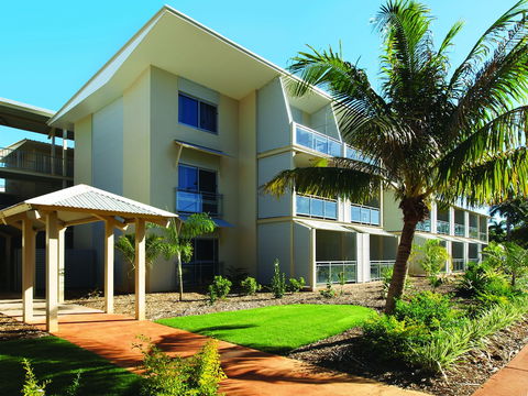 Oaks Broome Hotel - Taree Accommodation 1