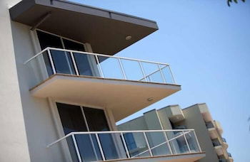 Point Residences - Taree Accommodation 0
