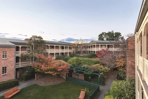 Adina Serviced Apartments Canberra Kingston - Taree Accommodation 4