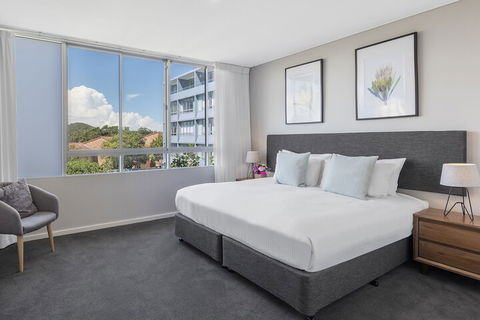 Oaks Nelson Bay Lure Suites - Taree Accommodation 2