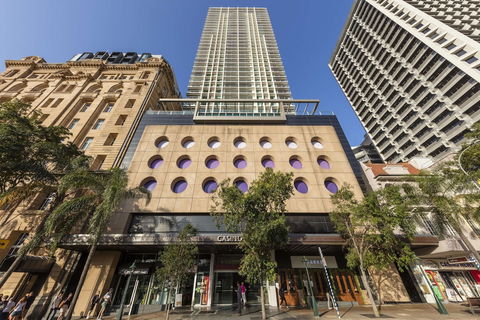 Oaks Brisbane Casino Tower Suites - Taree Accommodation 1