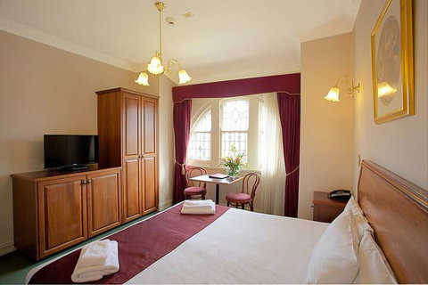 Palais Royale - Taree Accommodation 5