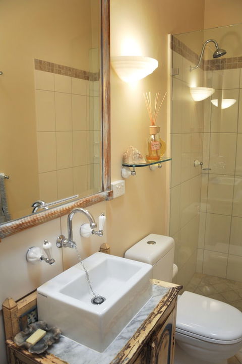 Athelney Cottage - Taree Accommodation 1