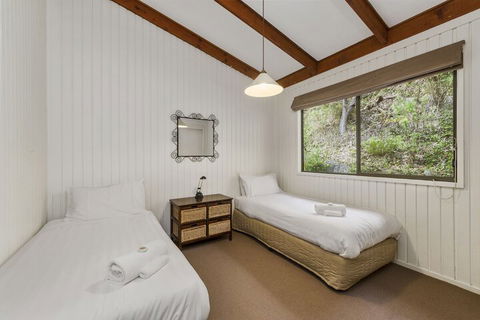 Beacon Point Ocean View Villas - Taree Accommodation 5