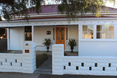 Signature On Gunn - Taree Accommodation 5