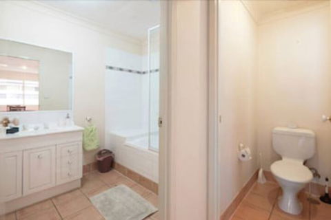 Huntington Villas - Taree Accommodation 2