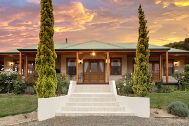 Wattle Grove TAS Taree Accommodation