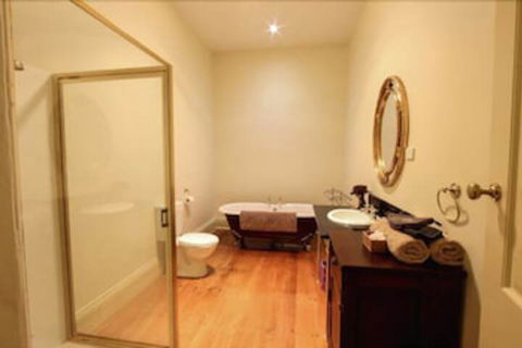 Bairnsdale Bed And Breakfast - Taree Accommodation 4